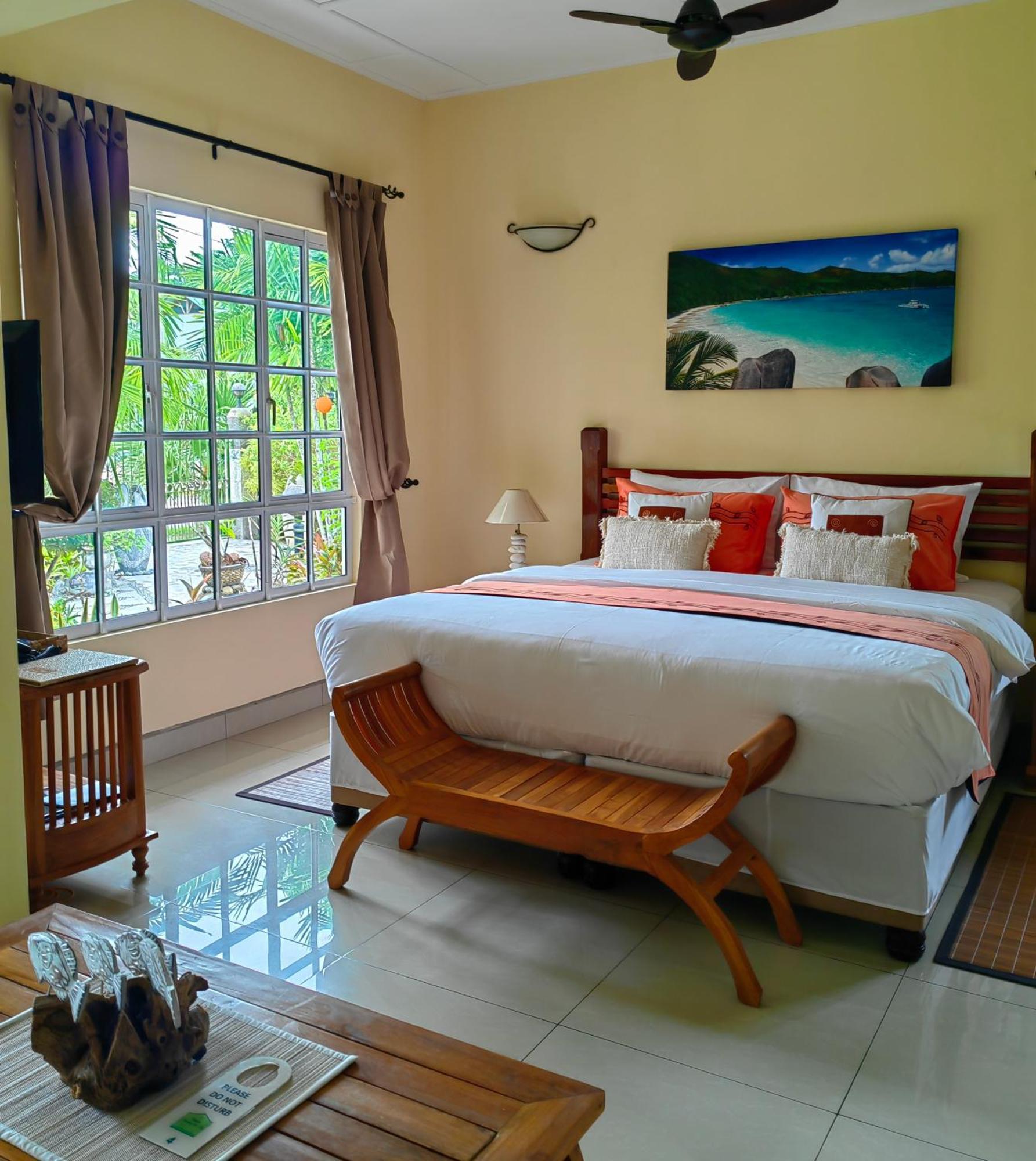 Maison Charme De L'Ile La Digue Luaran gambar