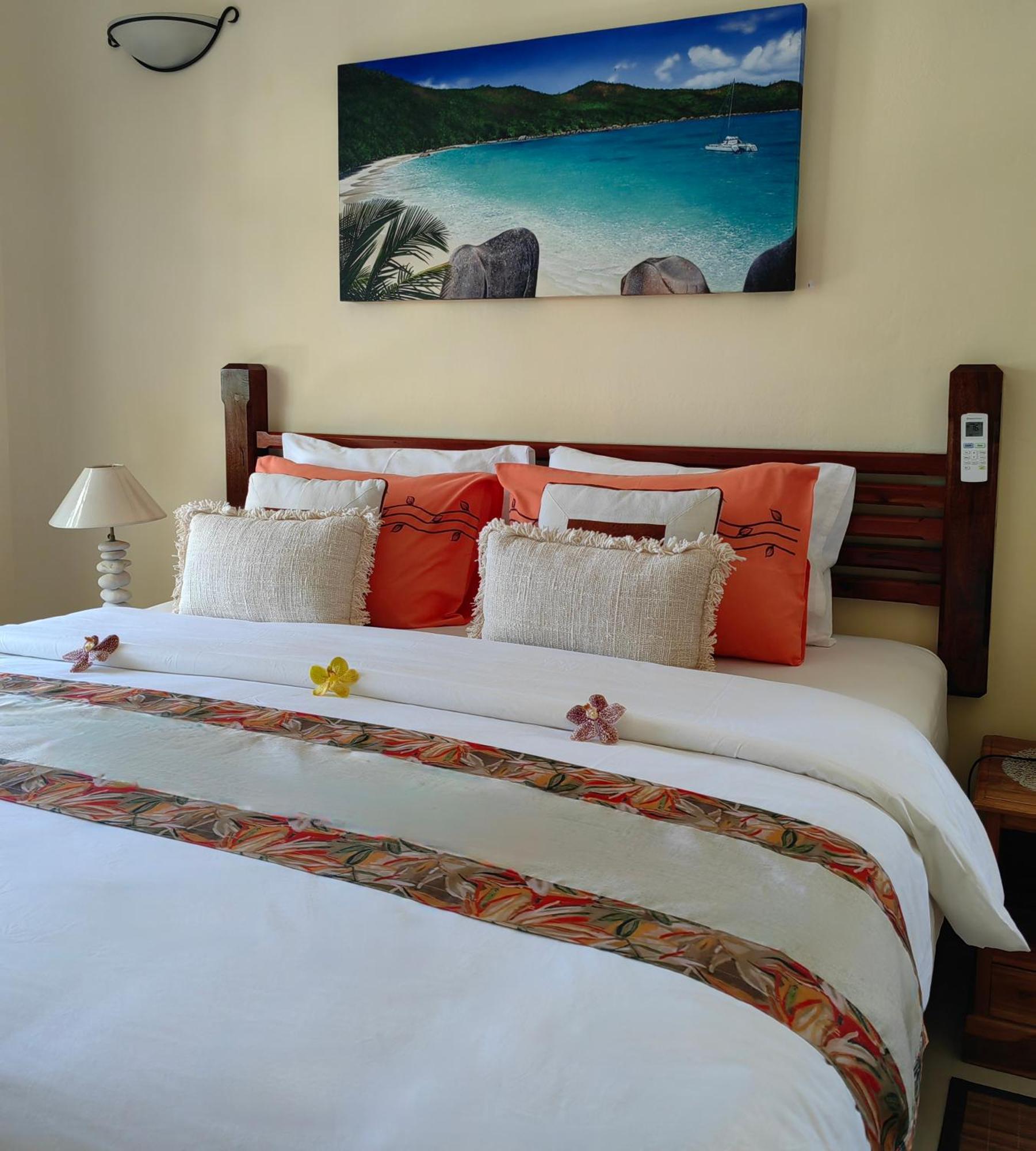 Maison Charme De L'Ile La Digue Luaran gambar