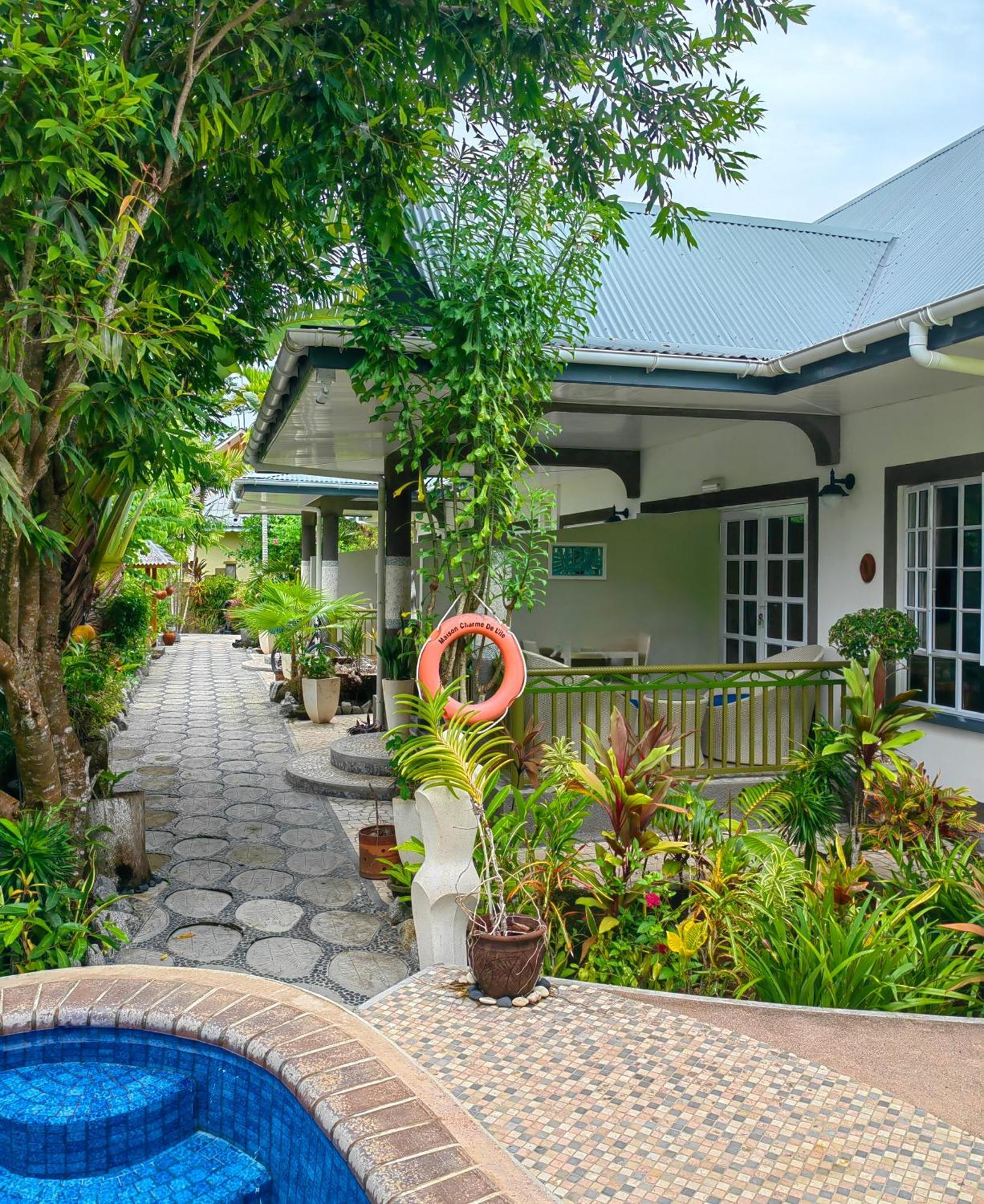 Maison Charme De L'Ile La Digue Luaran gambar