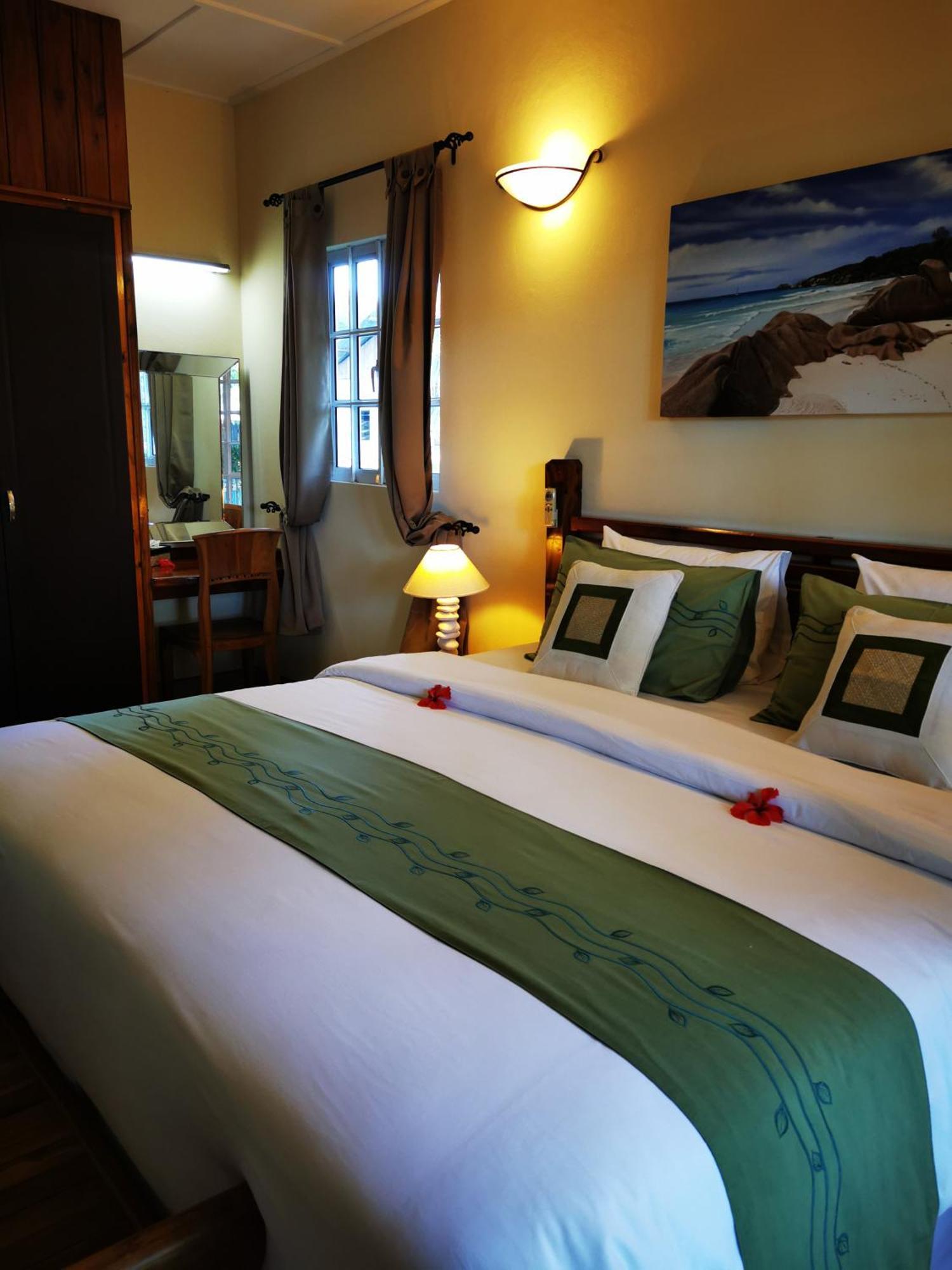 Maison Charme De L'Ile La Digue Luaran gambar