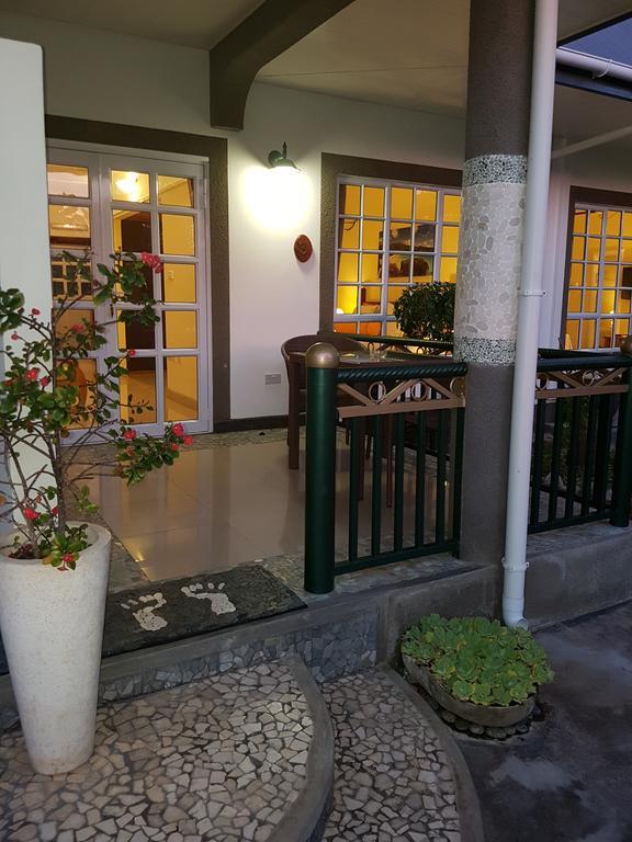 Maison Charme De L'Ile La Digue Luaran gambar