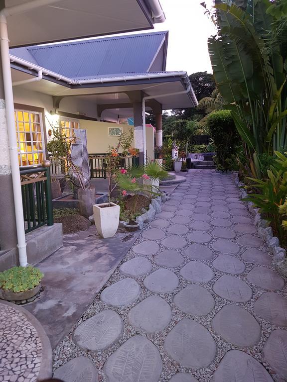 Maison Charme De L'Ile La Digue Luaran gambar
